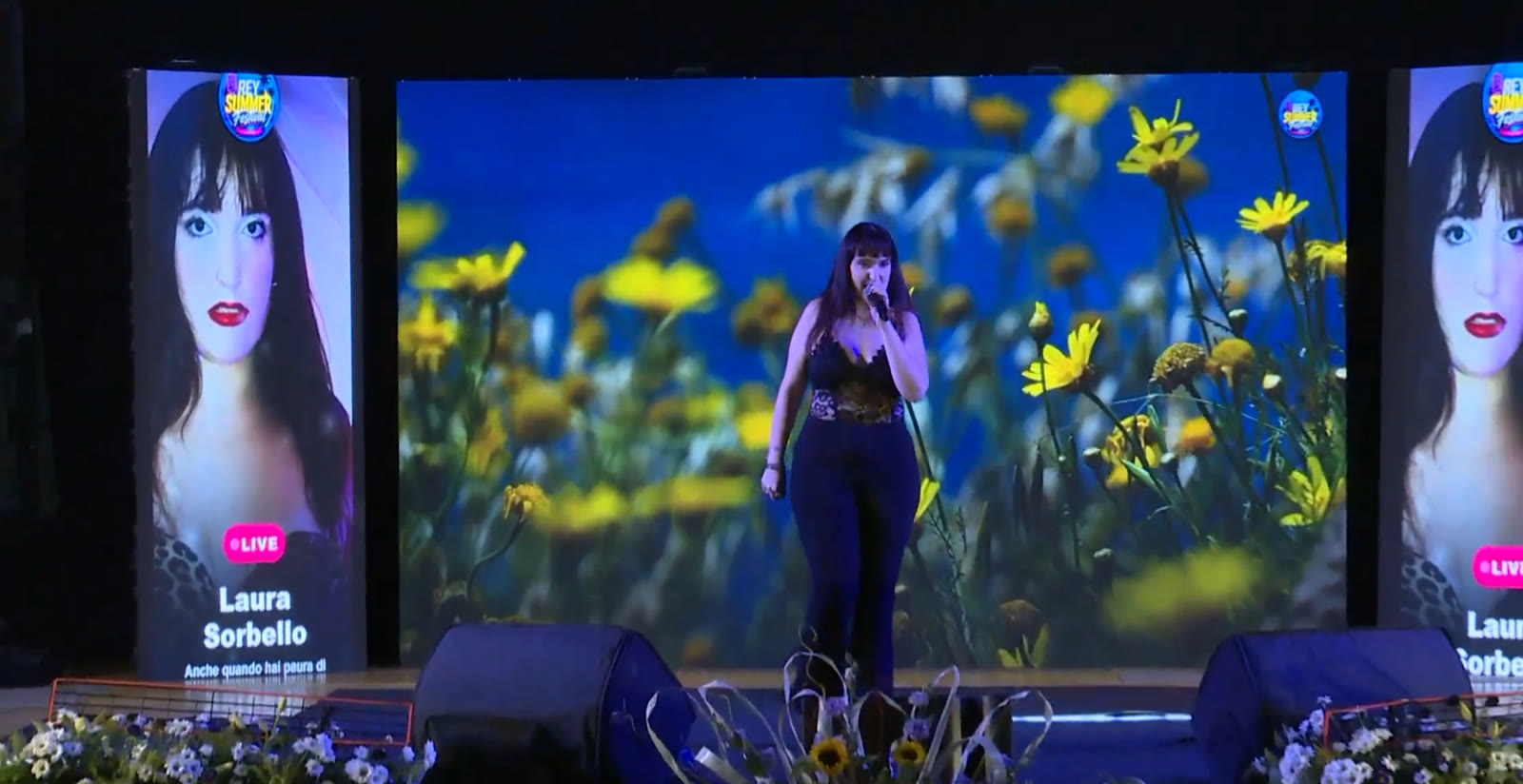 Laura Sorbello in esibizione al Rey Summer Festival