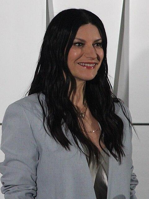 Laura Pausini co-conduttrice di Sanremo 2026: il ritorno all'Ariston trent'anni dopo